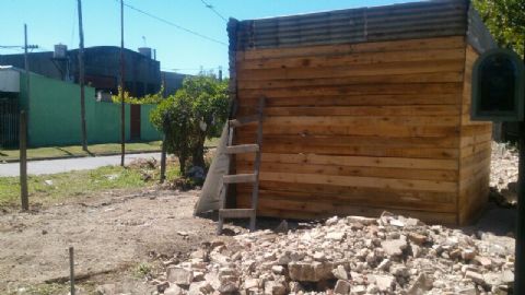 Terreno en Génova y 153 fue cedido a una mujer y vendido a otra por dos hermanos