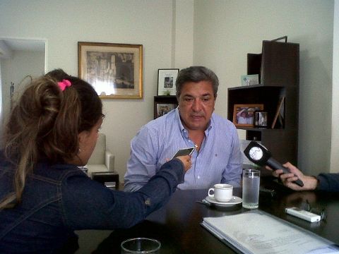 Slezack: “La gente sabe quién está en los temas importantes y quien en pequeñeces como la crítica estúpida”