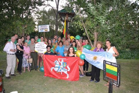 La comunidad lituana celebró la Restauración de la Independencia
