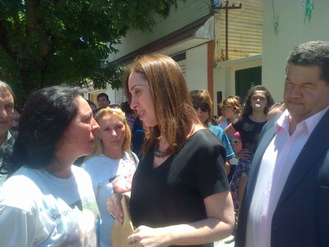 La abuela de Mía Aguirre se reunió con la gobernadora Vidal