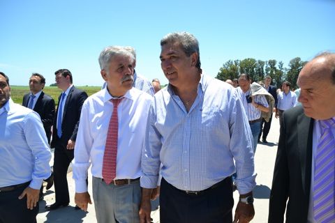 Slezack acompañó al ministro De Vido en inauguración de obras