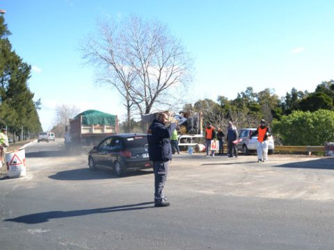 Apertura al tránsito de la Avenida del Petróleo