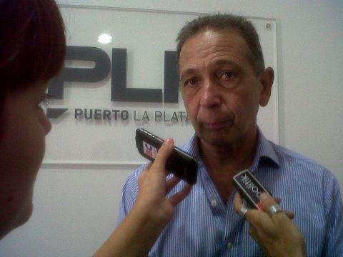 Zabalza anunció que el Puerto estará listo para operar “con habilitaciones y todo, para fines de mayo”