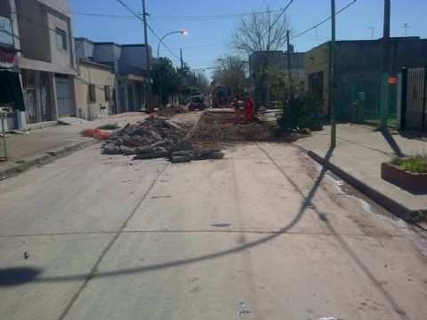 Tareas de bacheo en 11 entre 158 y 159