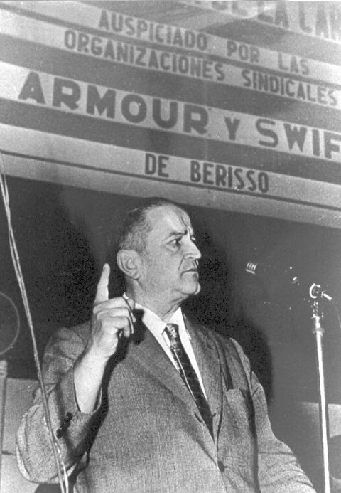 La UCR local homenajea a Crisólogo Larralde
