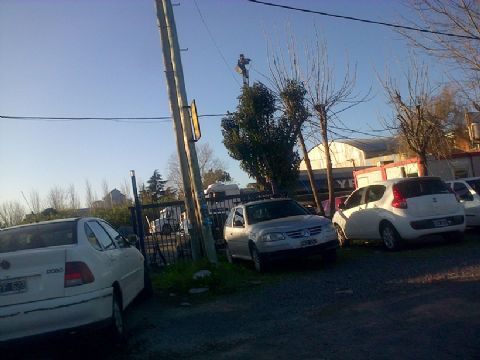 Preocupación vecinal por playa de estacionamiento de camiones con combustible