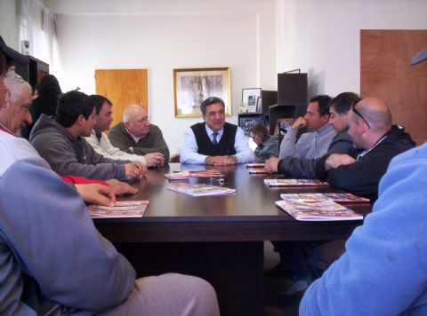 Distinción para los empleados municipales que hallaron el dinero perdido de un carnicero