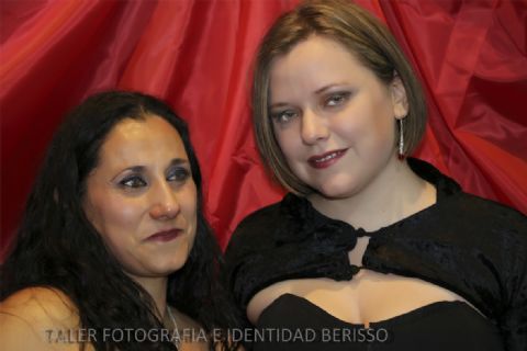 Se presentó el libro “Cayendo en la oscuridad”