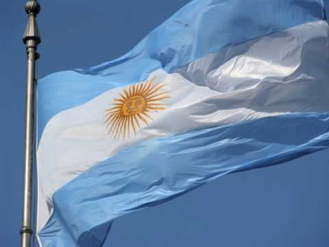 Acto de promesa de lealtad a la bandera en la Escuela Nº 4