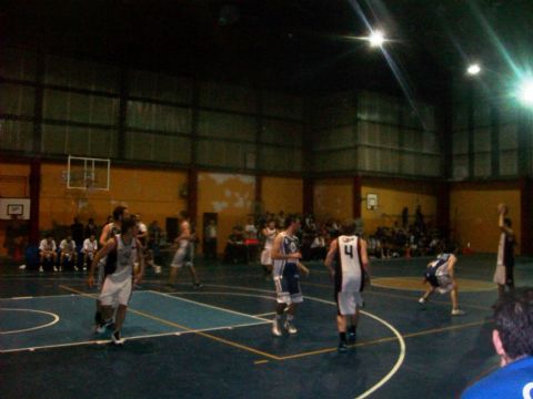 CEyE le ganó a Tolosano en el inicio de los play off