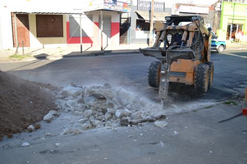 El Municipio encara tareas de bacheo