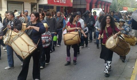 Marcha de los Bombos