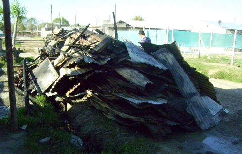 Familia Castaño perdió todo en un incendio: “La gente que tiene muy poco a veces ayuda más”