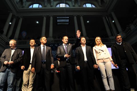 Scioli promulgó la ley de endeudamiento para obras hidráulicas en la Región Capital
