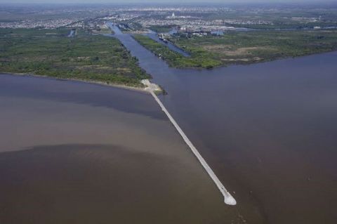 Proyectan una obra de defensa en el canal de acceso al Puerto