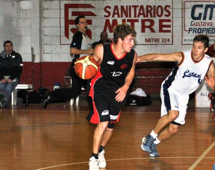 Derrota del CEyE ante Alumni