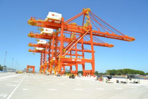 Anuncian la llegada del primer barco a la Terminal de Contenedores local