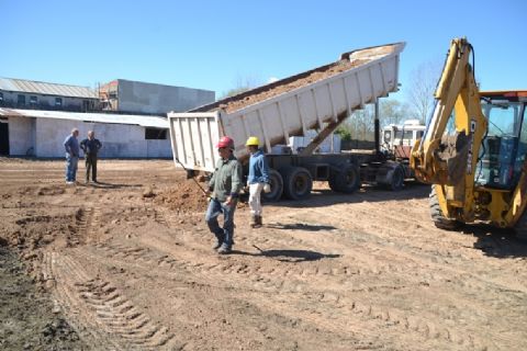 Comenzaron los trabajos en el predio donde se construirá el Centro Cultural “Néstor Kirchner”