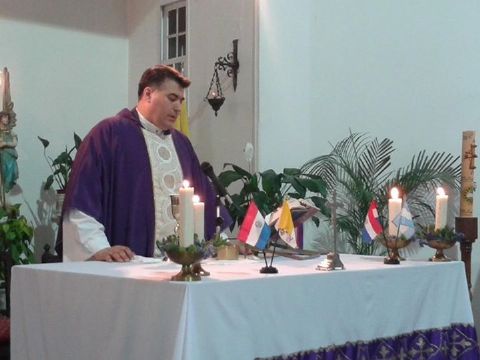 Aniversario de la primera misa en la comunidad de Loreto del Padre Julio César Palarino