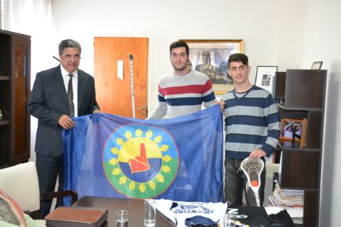 Subsidios a los deportistas locales Nicolás Hovakimian y Mariano Carugatti