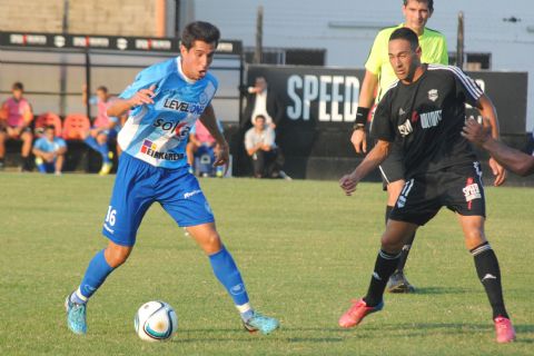 La Villa cayó ante Deportivo Riestra