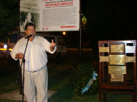 LA UCR evocó la figura de Crisólogo Larralde en el 53° aniversario de su fallecimiento