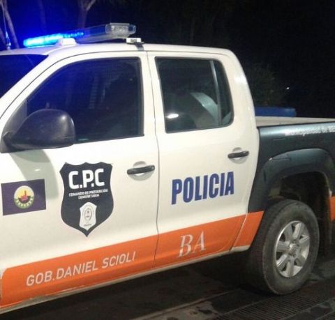 Detienen a dos jóvenes que intentaban asaltar a alumnos de la Escuela N° 10