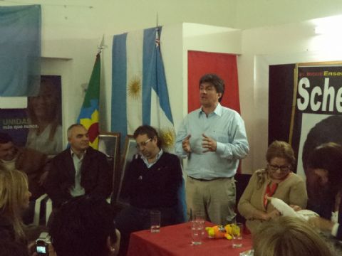 Scheffer disparó contra Ignomiriello: “una cosa es competir y otra destruir”