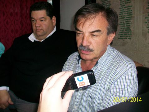 Miguel Bazze: “El Gobierno provincial está dedicado a cuidar la imagen de Scioli para hacerlo candidato a presidente”