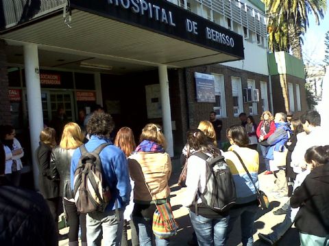 Nuevo paro activo en el Hospital Larrain