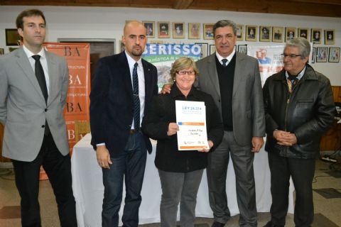 Entrega de escrituras motorizada por la Casa de Tierras
