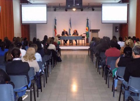 Más de 100 personas iniciaron el Curso de Vacunación 2015 de Región Sanitaria XI