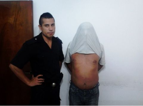 Asaltaron a dos jóvenes con un arma blanca