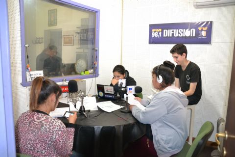 Comenzó “Realidad a mi manera”, programa radial conducido por jóvenes