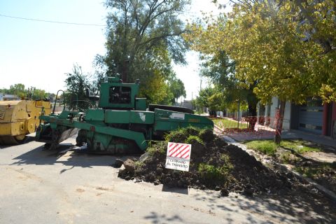 Avanzan las obras de asfalto en Calle 7