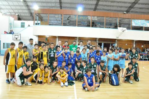 Exitosa jornada basquetbolística para recordar a Javier Murdolo