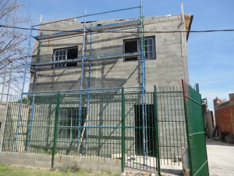 Avanza  la construcción de un salón de usos múltiples en Ensenada