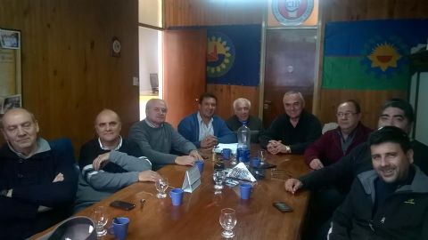 Celi con los miembros de la Cámara de Comercio