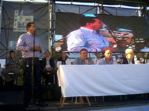 Acto en la destilería por el segundo aniversario de la recuperación de YPF