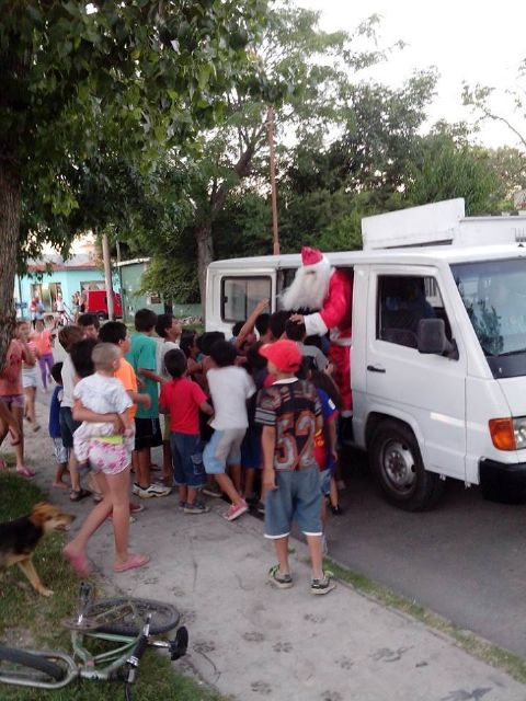 Una visita muy especial en el Barrio Juan B. Justo