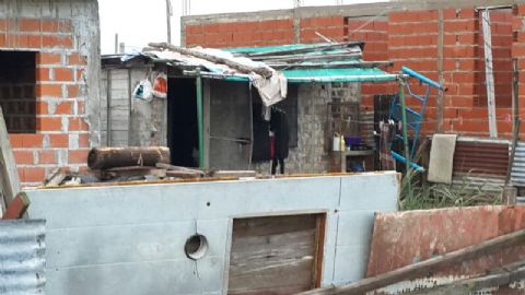 Sufrió un accidente doméstico mientras sacaba agua y debió acudir una ambulancia en su ayuda