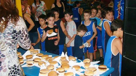 El CEyE cerró el año agasajando a todos sus deportistas