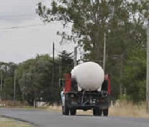 Los Talas necesita “seis camiones para el abastecimiento” mientras se concrete “el extendido de la red de agua potable”