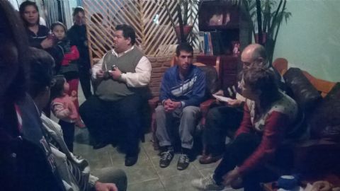 Nedela sigue “casa por casa”, en contacto con los vecinos