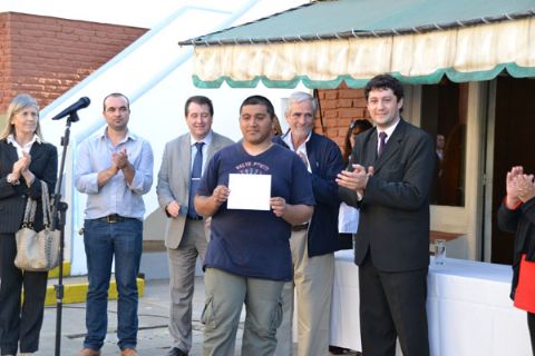 Entregaron diplomas a los primeros egresados maestros caldereros del Taller Naval