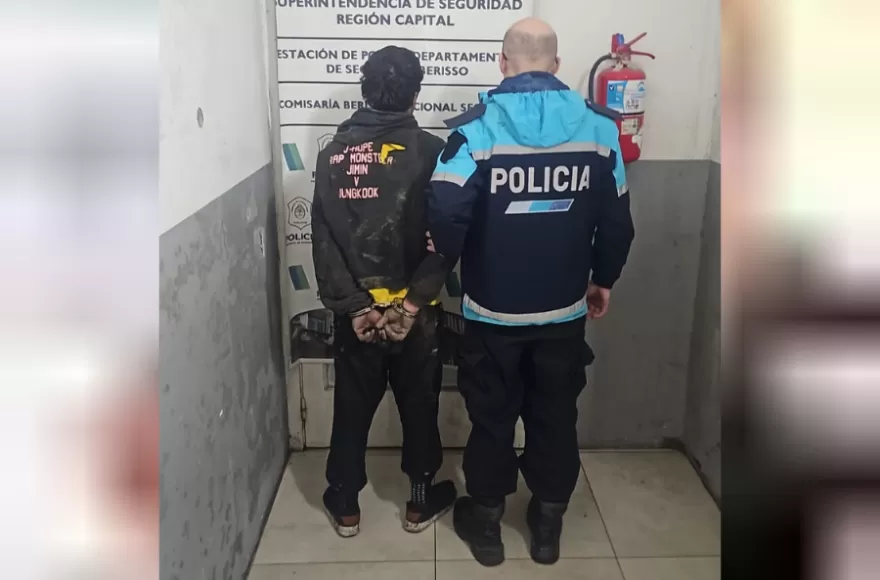El sospechoso fue aprehendido y trasladado a dependencia policial.