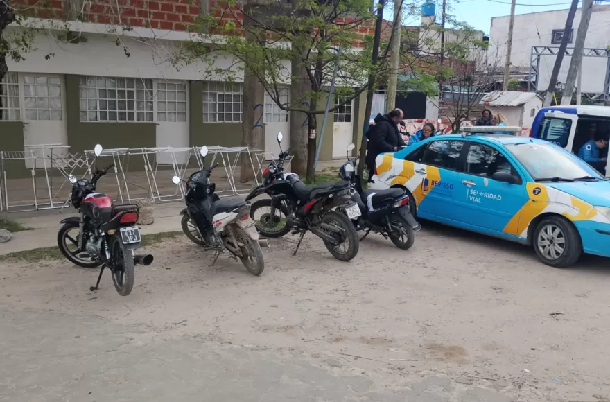 Tres de las motos registraban pedidos de secuestro y las restantes tenían caños de escape ruidosos.
