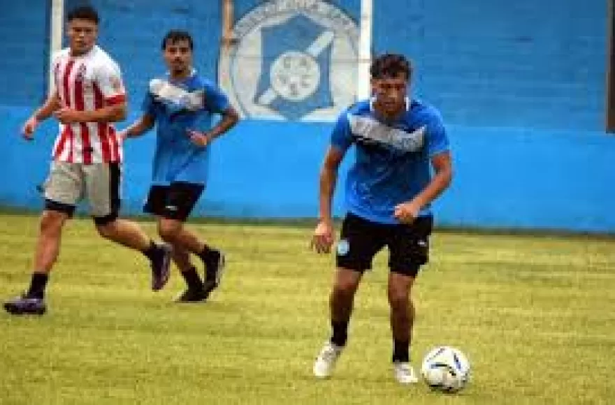 Se viene el debut ante Liniers.