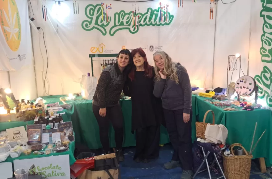 La Veredita de la Economía Popular llegó con sus productos a Berisso, en particular a la Fiesta Provincial del Vino de la Costa. 