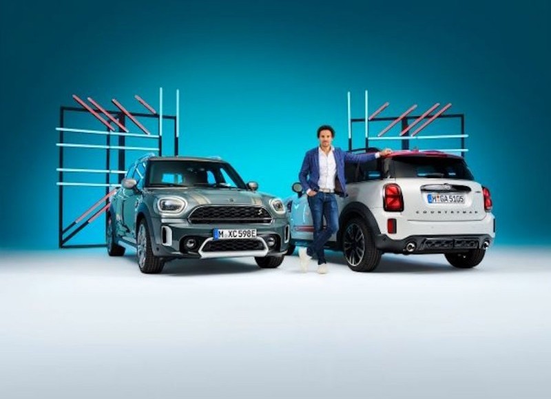 Este MINI Countryman viene con un diseño bastante preciso. Se le han añadido atractivos elementos en las áreas de operaciones.